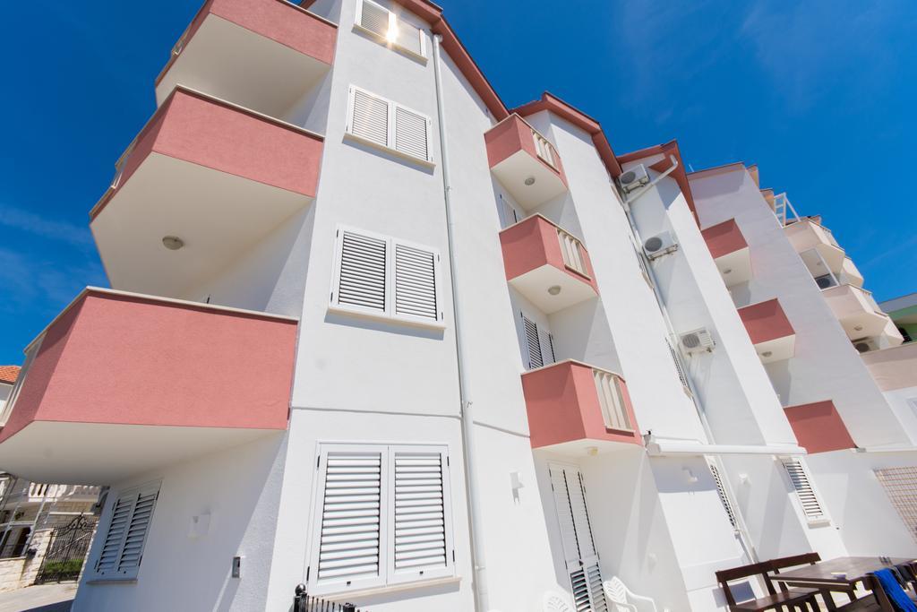 Apartment Ljuba トロギール エクステリア 写真