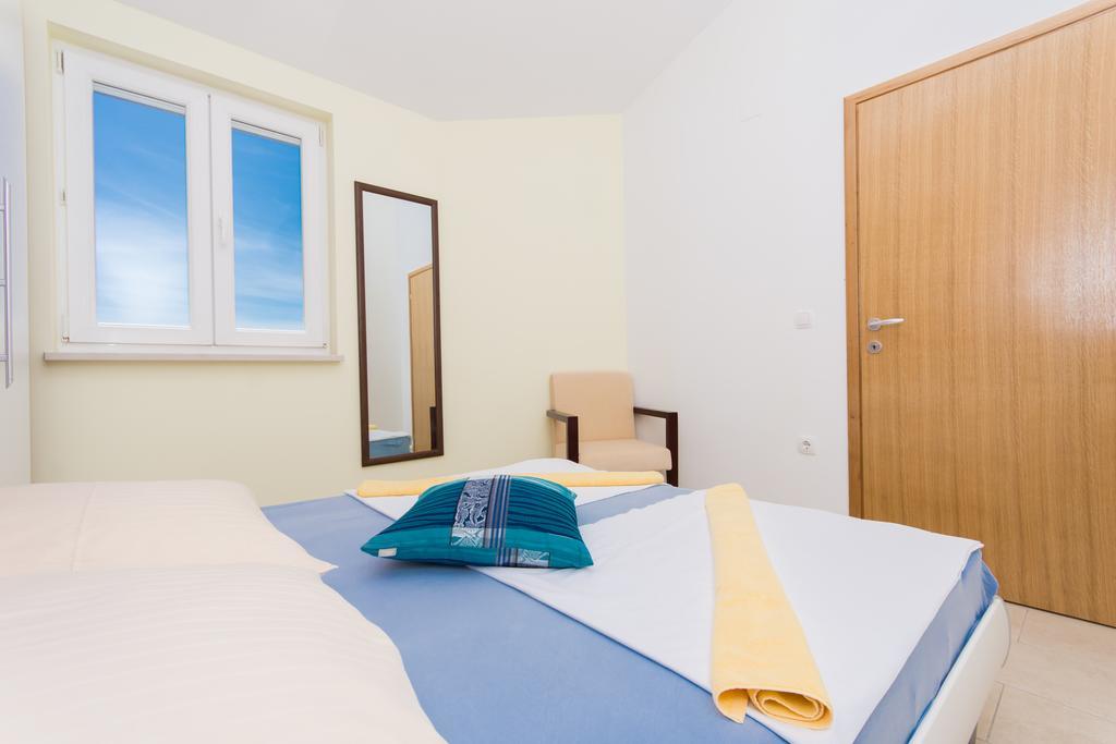 Apartment Ljuba トロギール エクステリア 写真