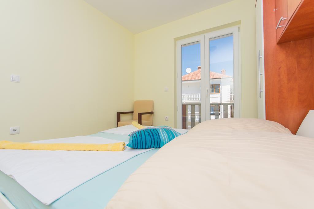 Apartment Ljuba トロギール エクステリア 写真