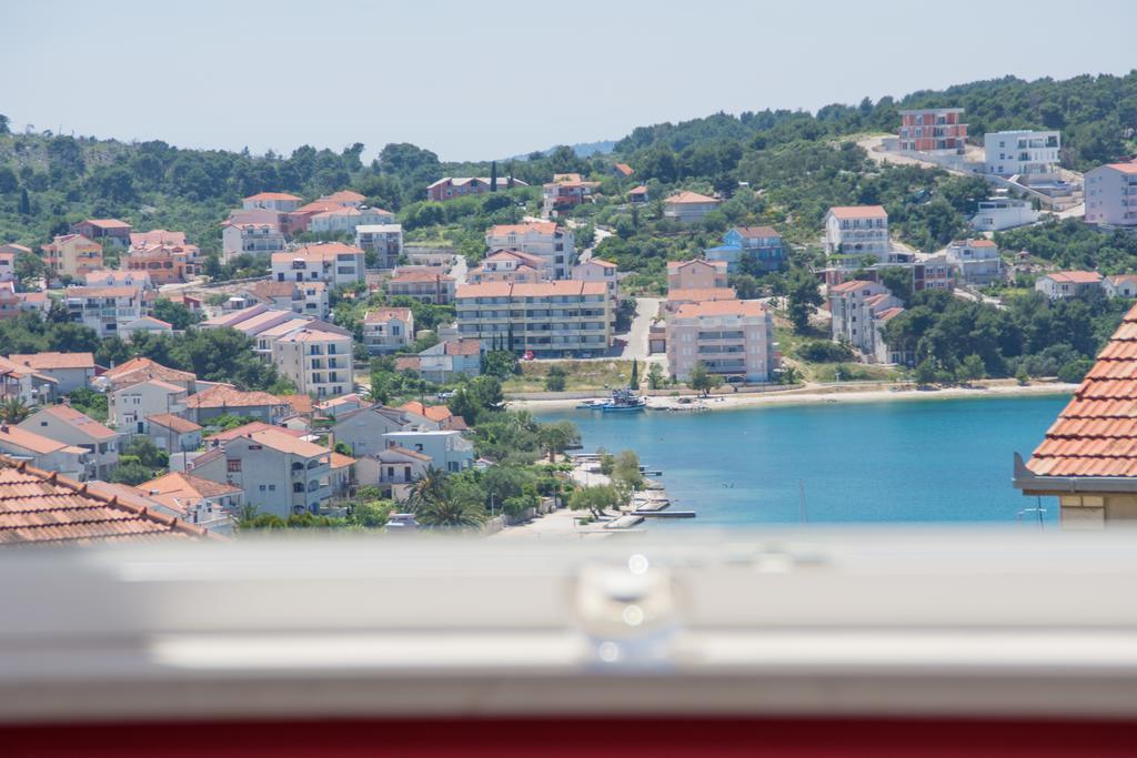 Apartment Ljuba トロギール エクステリア 写真